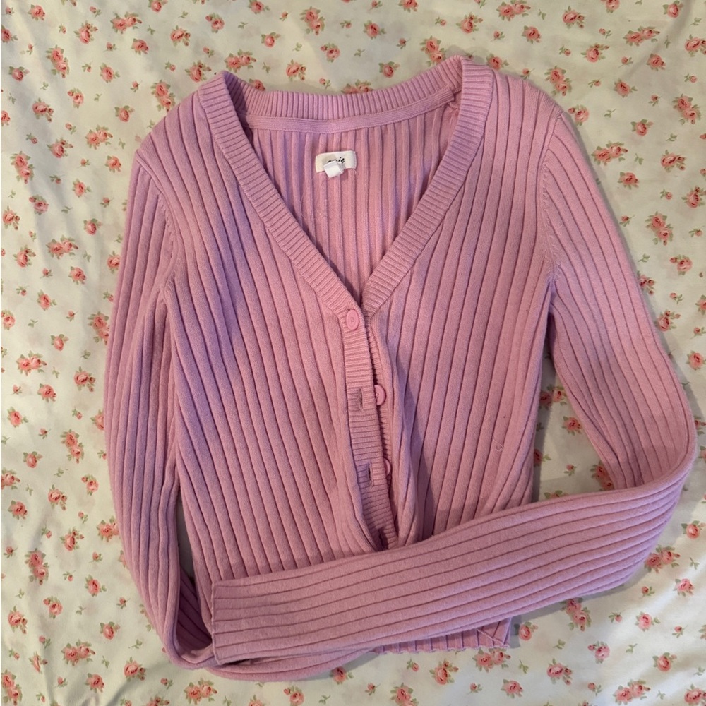 NEVER WORN| Long button up top